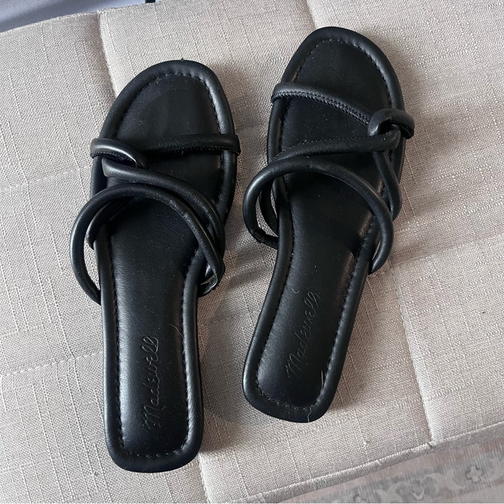 1 day sale! Madewell sandals ☀️ - Picture 2 of 3